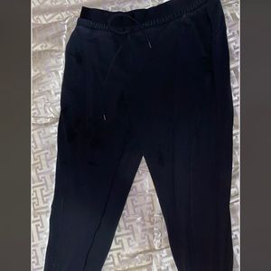 Lululemon on the fly jogger 28”